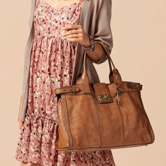 Fossil Reissue Bag Vintage Leather Weekender Satchel Key Charm - Picture 14 of 15